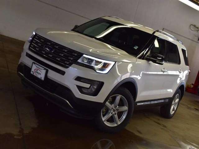 2017 Ford Explorer AWD XLT 4dr SUV